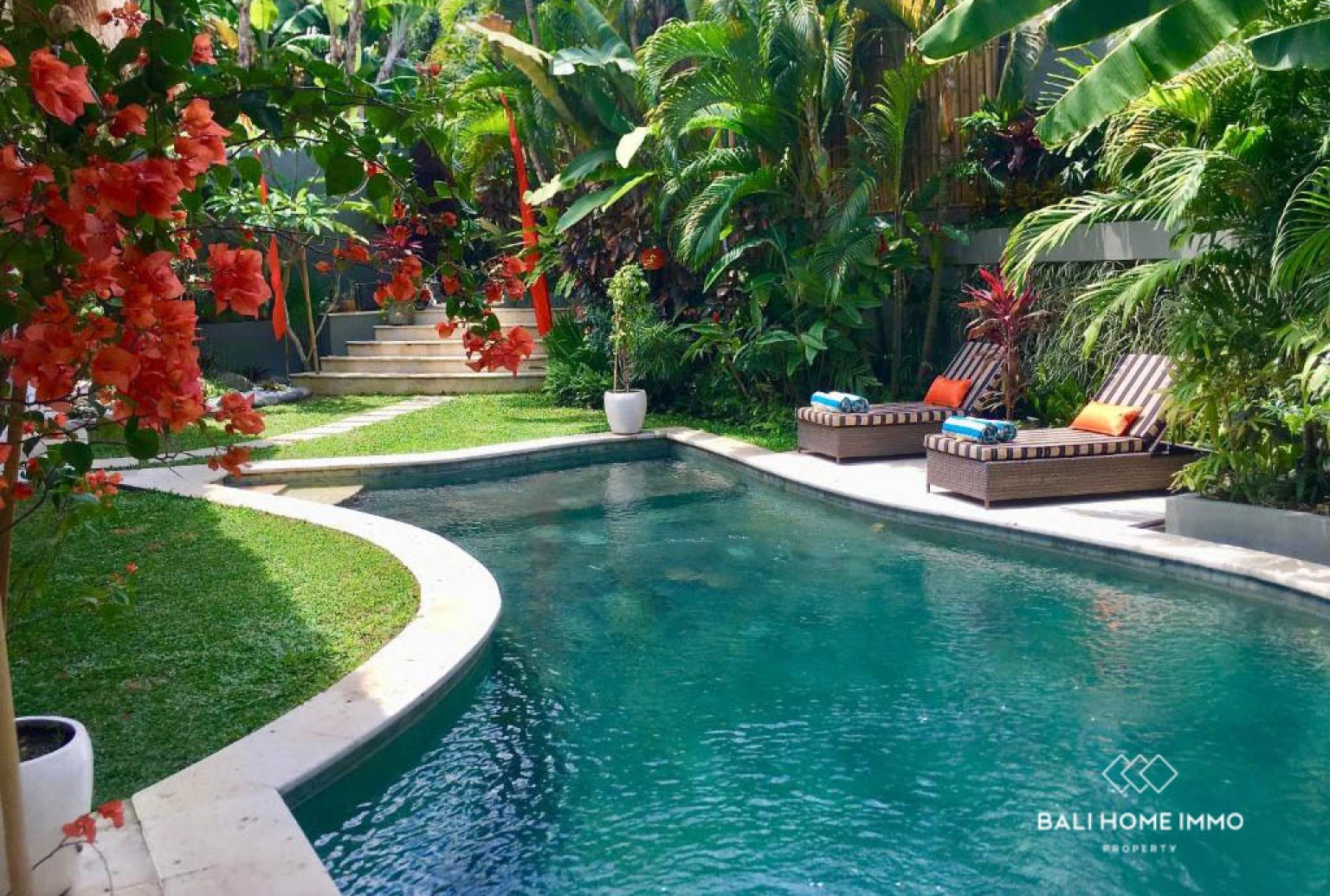 Stylish 2-Bedroom Open Living Villa for Yearly Rent in Umalas — image 1
