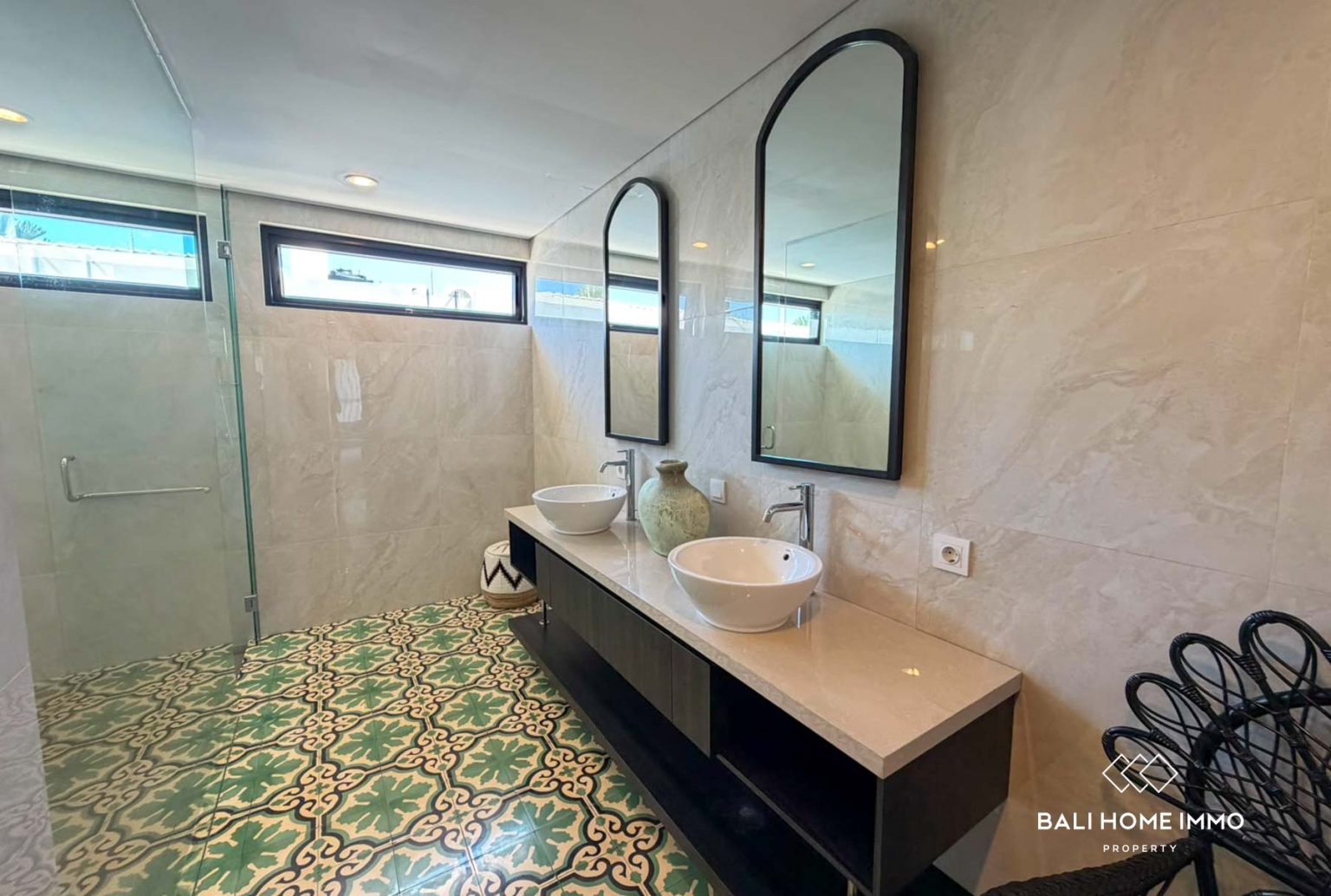 Stylish 3 Bedroom Villa for Rental in Umalas Bali — image 12