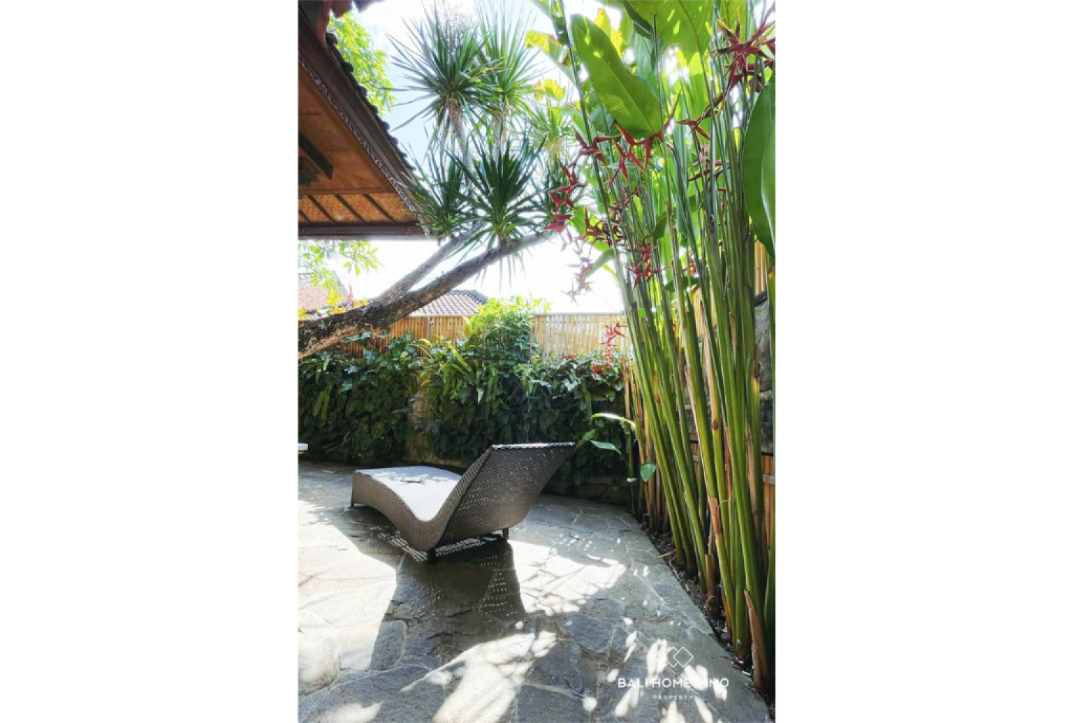 Traditional Balinese-Style House 2 Bedrooms + 1 Office For Rent In Umalas — image 10
