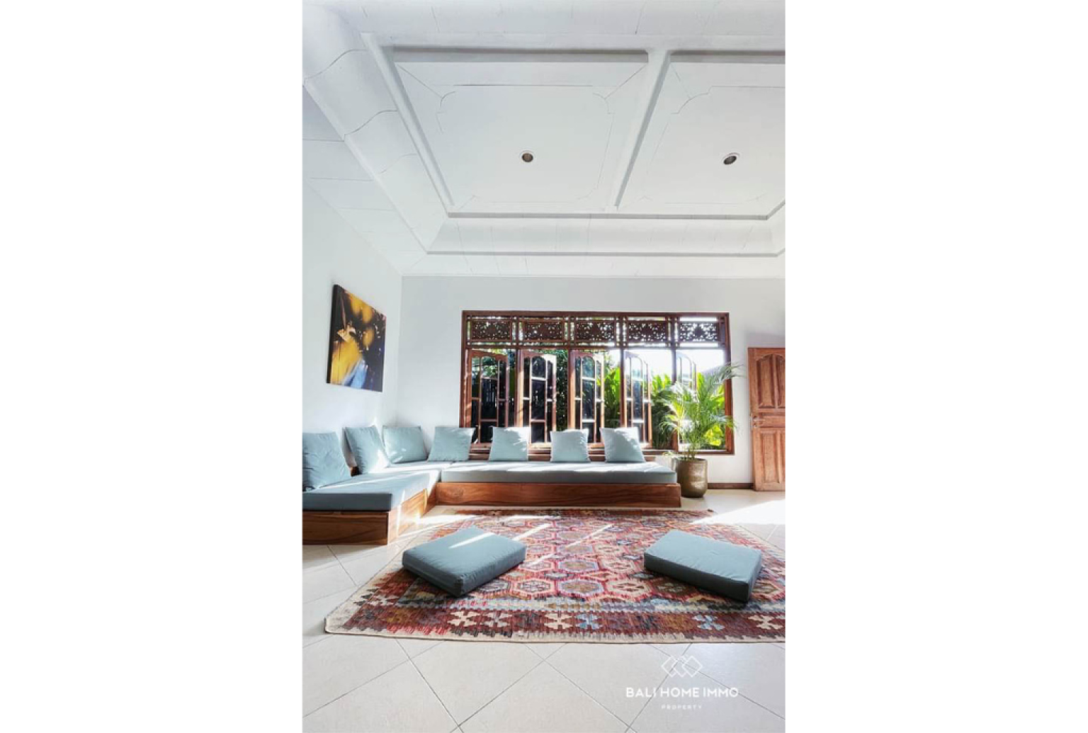 Traditional Balinese-Style House 2 Bedrooms + 1 Office For Rent In Umalas — image 2