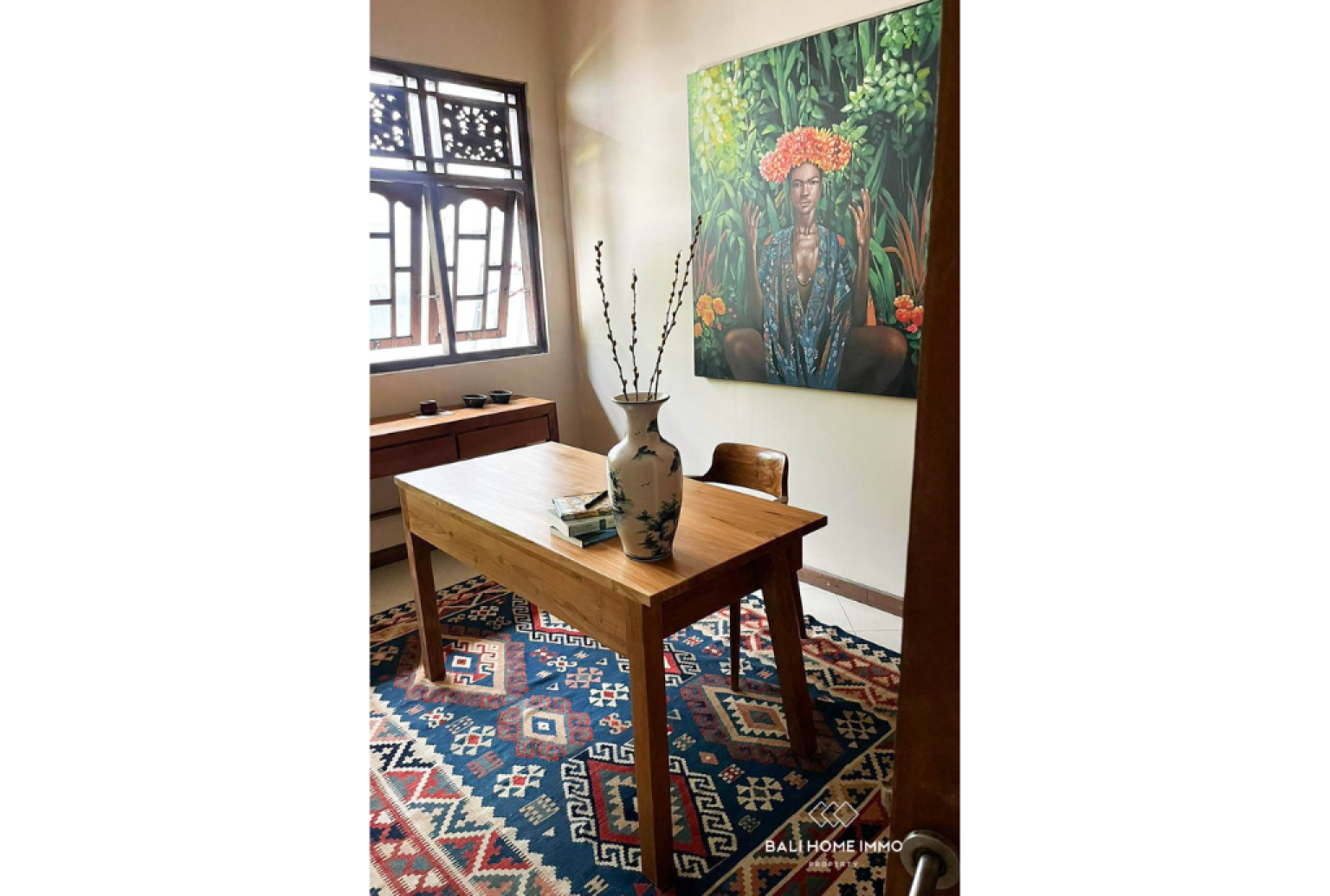 Traditional Balinese-Style House 2 Bedrooms + 1 Office For Rent In Umalas — image 5