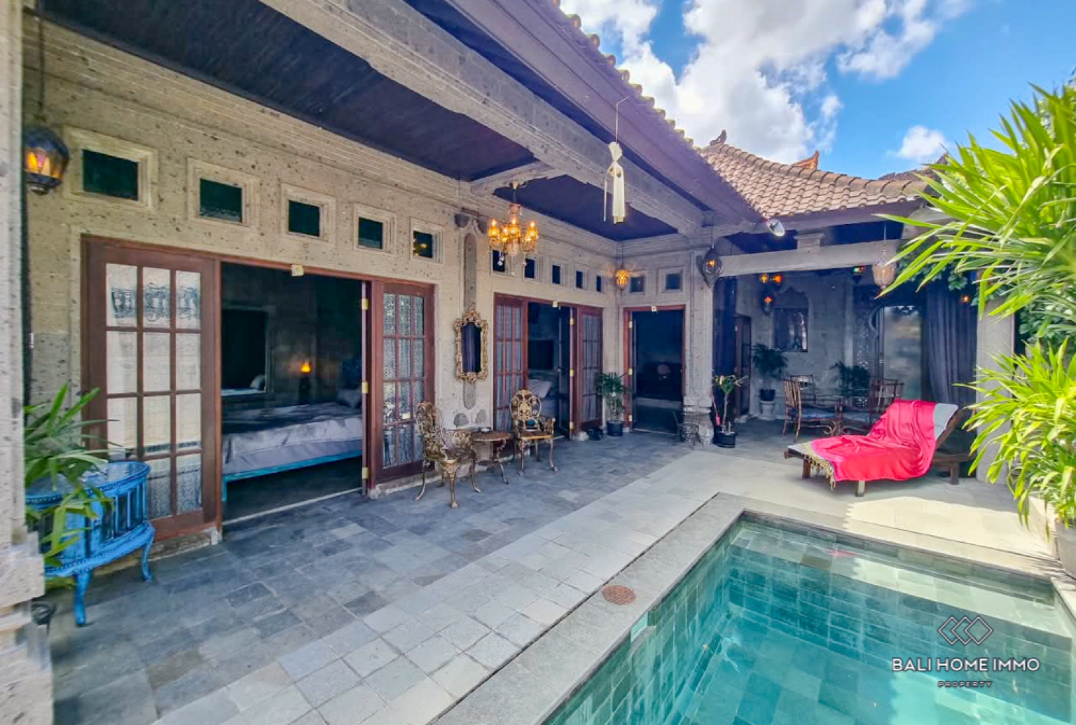 Unique Design 2 Bedroom Villa for Yearly Rental in Bali Kerobokan
