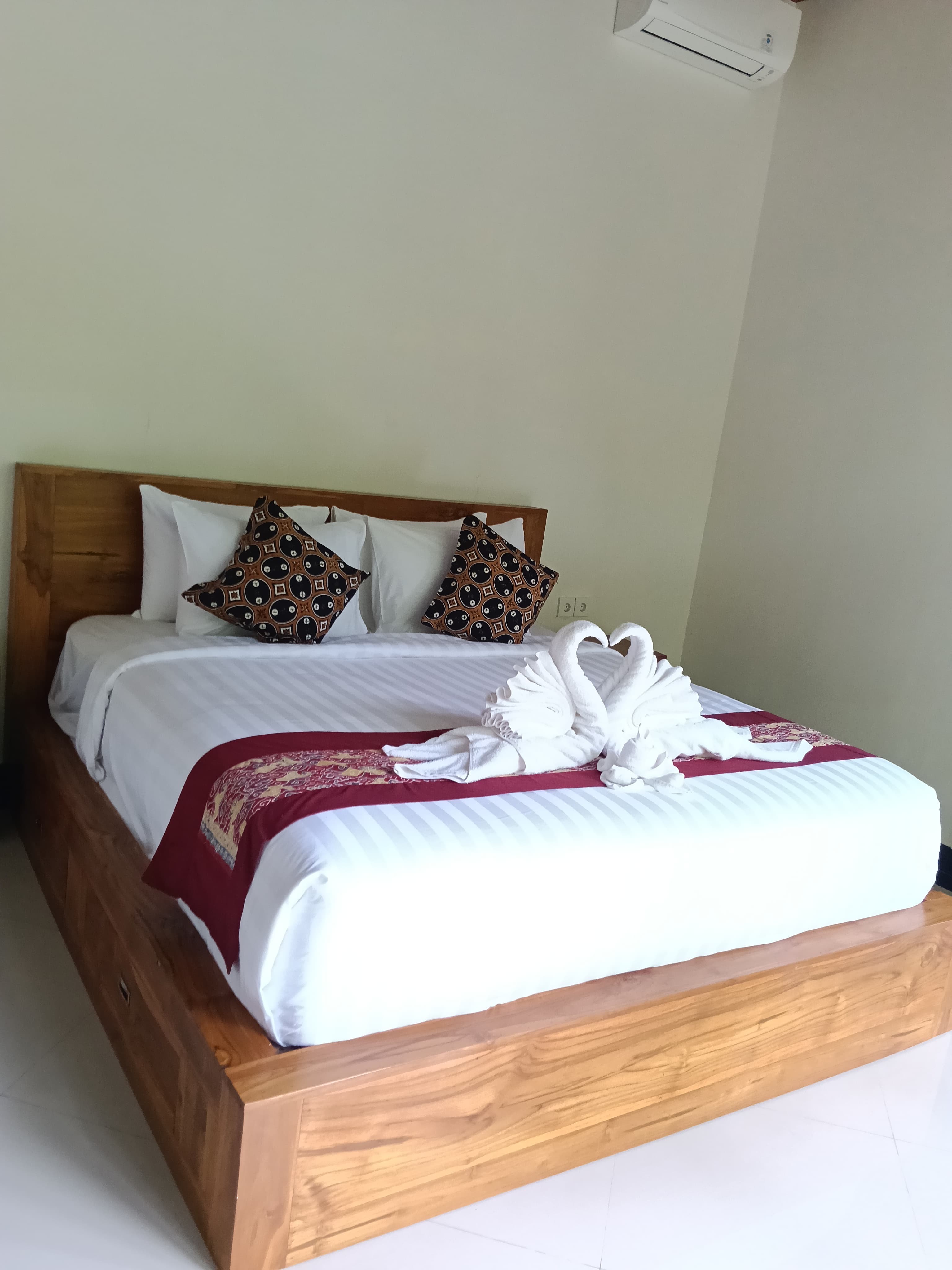 New 2 Lodtunduh encl kitchen in Ubud — image 7