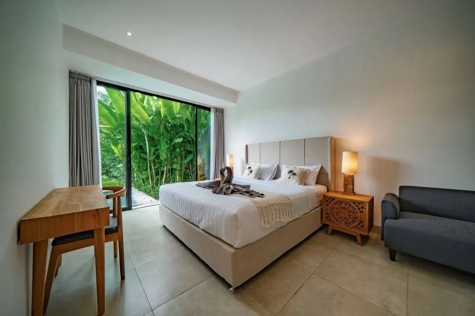 3-Bedroom Villa with Rice Field Views in Berawa, Canggu — image 10