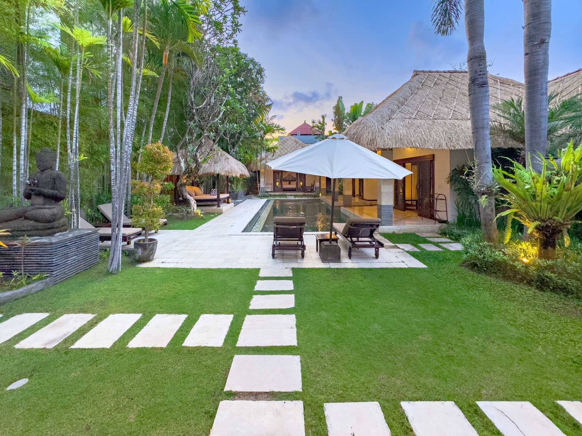 Villa Cinta in and