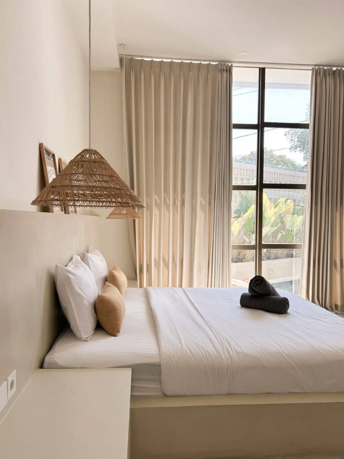 3-Bedroom Luxury Villa in Pererenan Canggu - Fully Furnished with Scenic Rice Field Views — image 7