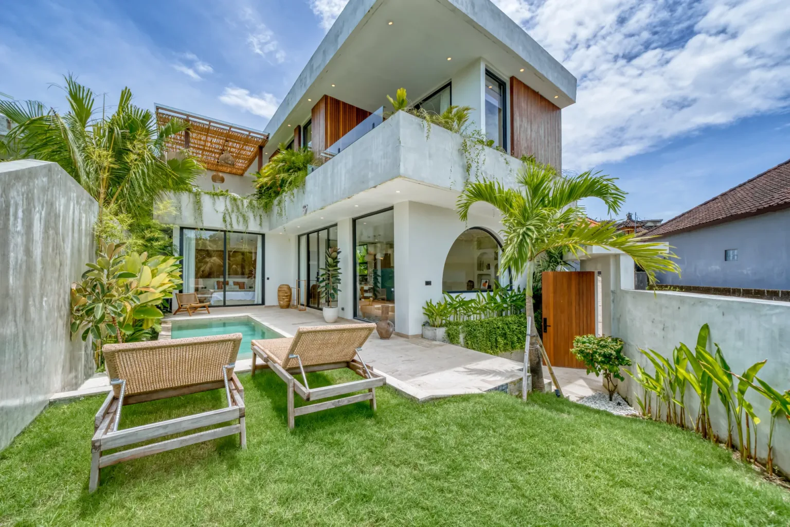 3-Bedroom Villa for Monthly Rent in Berawa, Bali — image 9