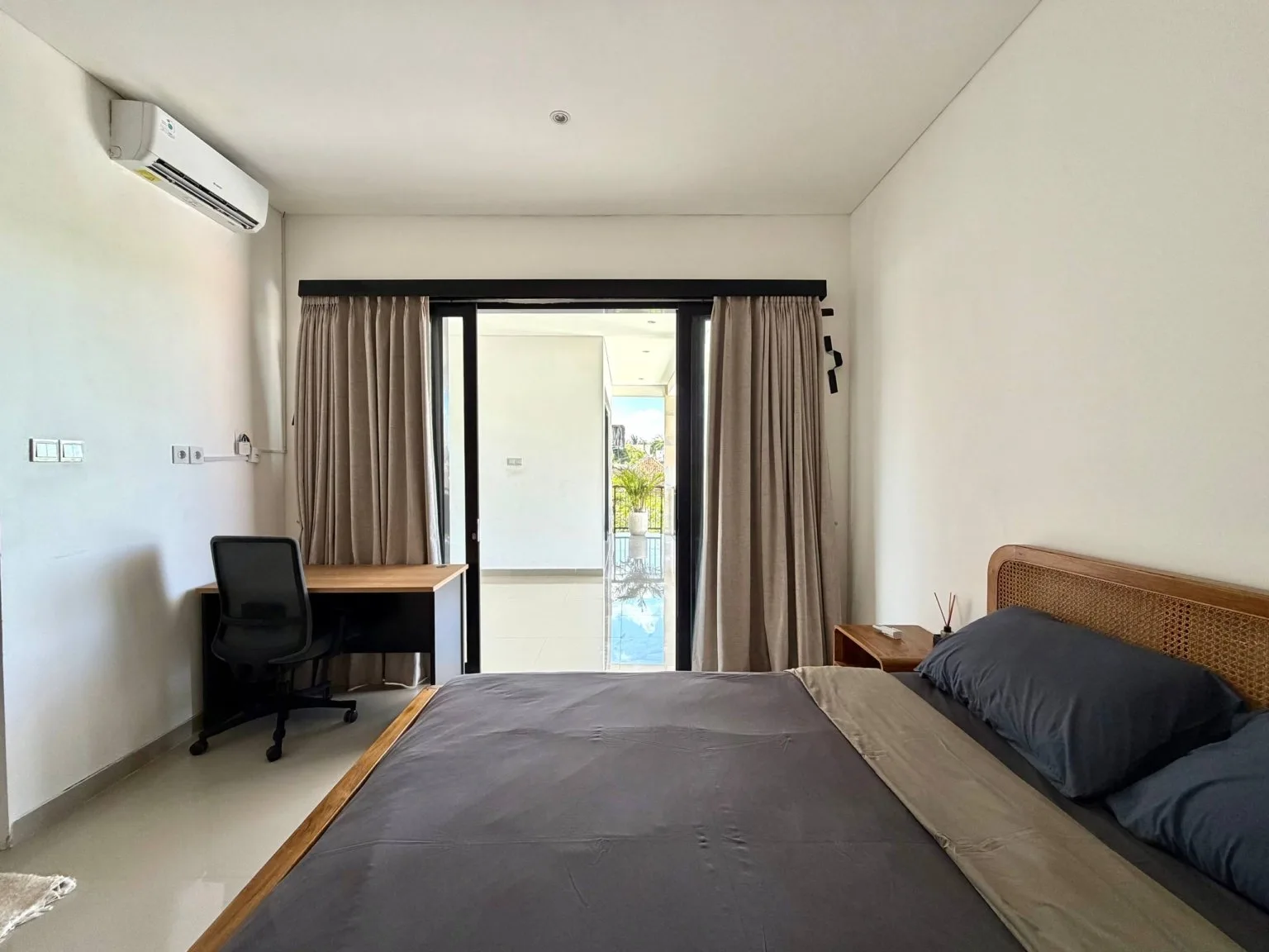 Elegant 3-Bedroom Villa with Pool, Jacuzzi & Garden for Rent in Tumbak Bayuh – Family & Pet Friendly — image 7