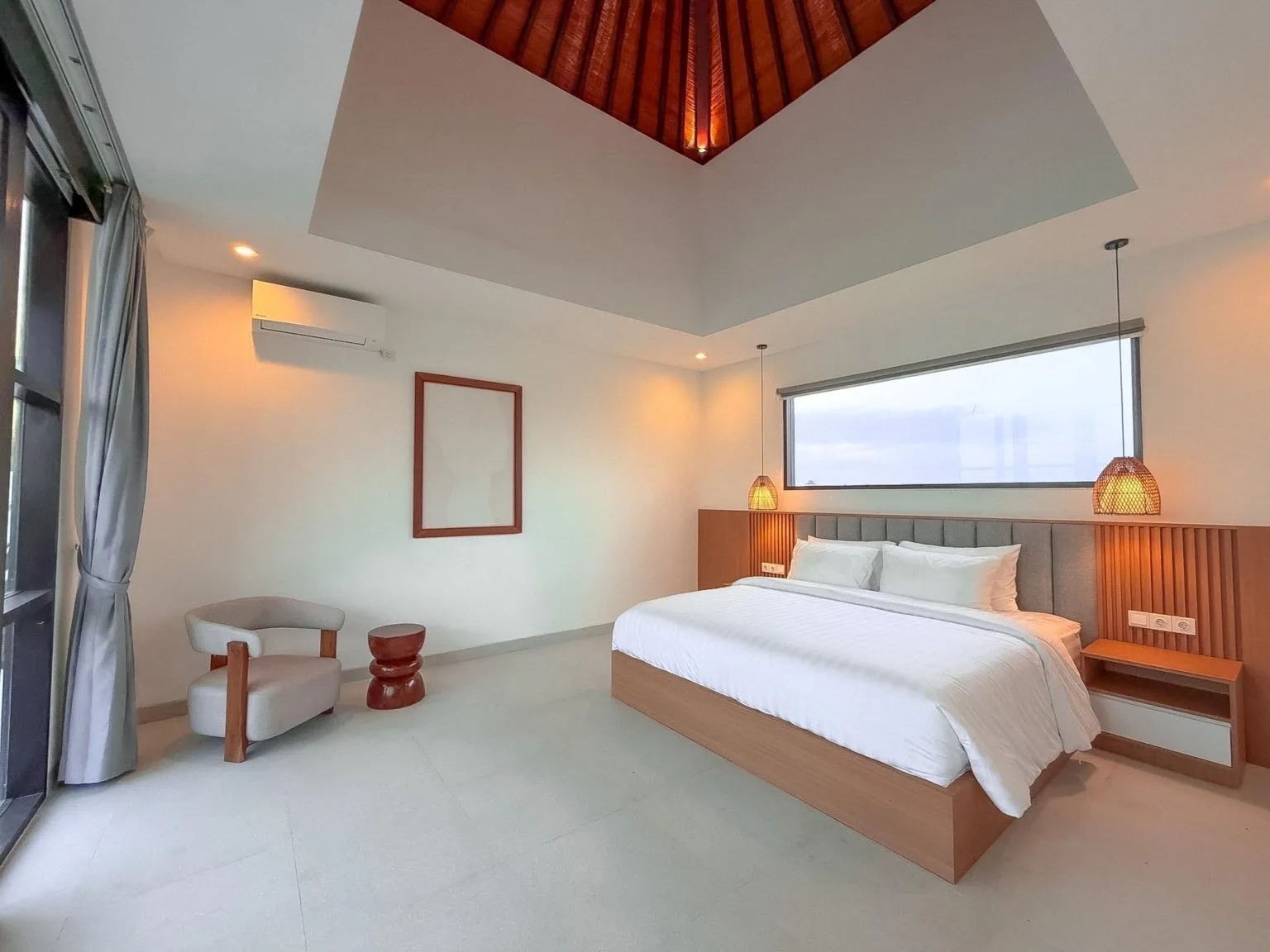 3-Bedroom Luxury Villa in Pererenan Canggu - Fully Furnished with Scenic Rice Field Views — image 4