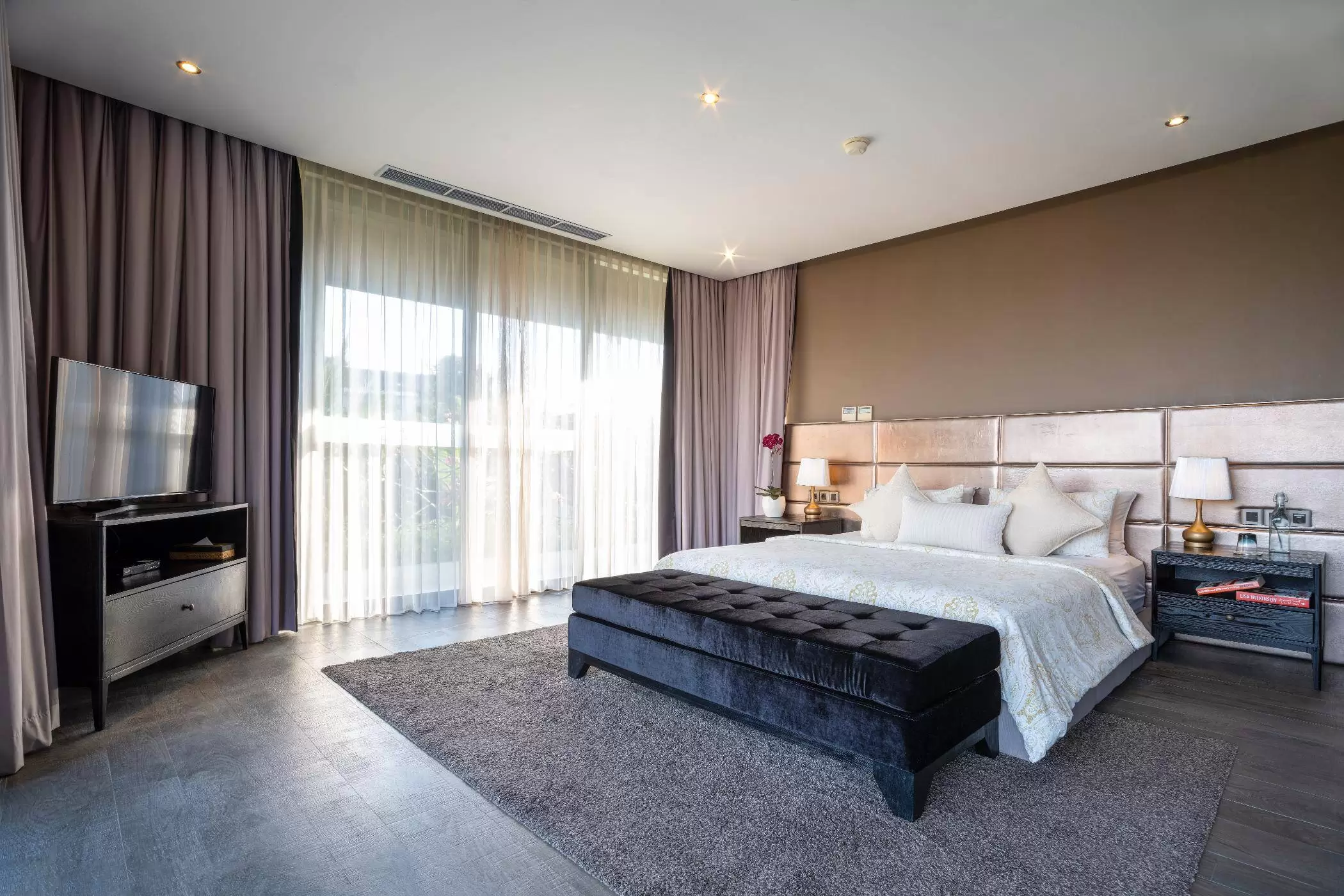 Book Villa Balimu Seminyak: Modern 3 Bedroom Villa Accommodation in Bali — image 16