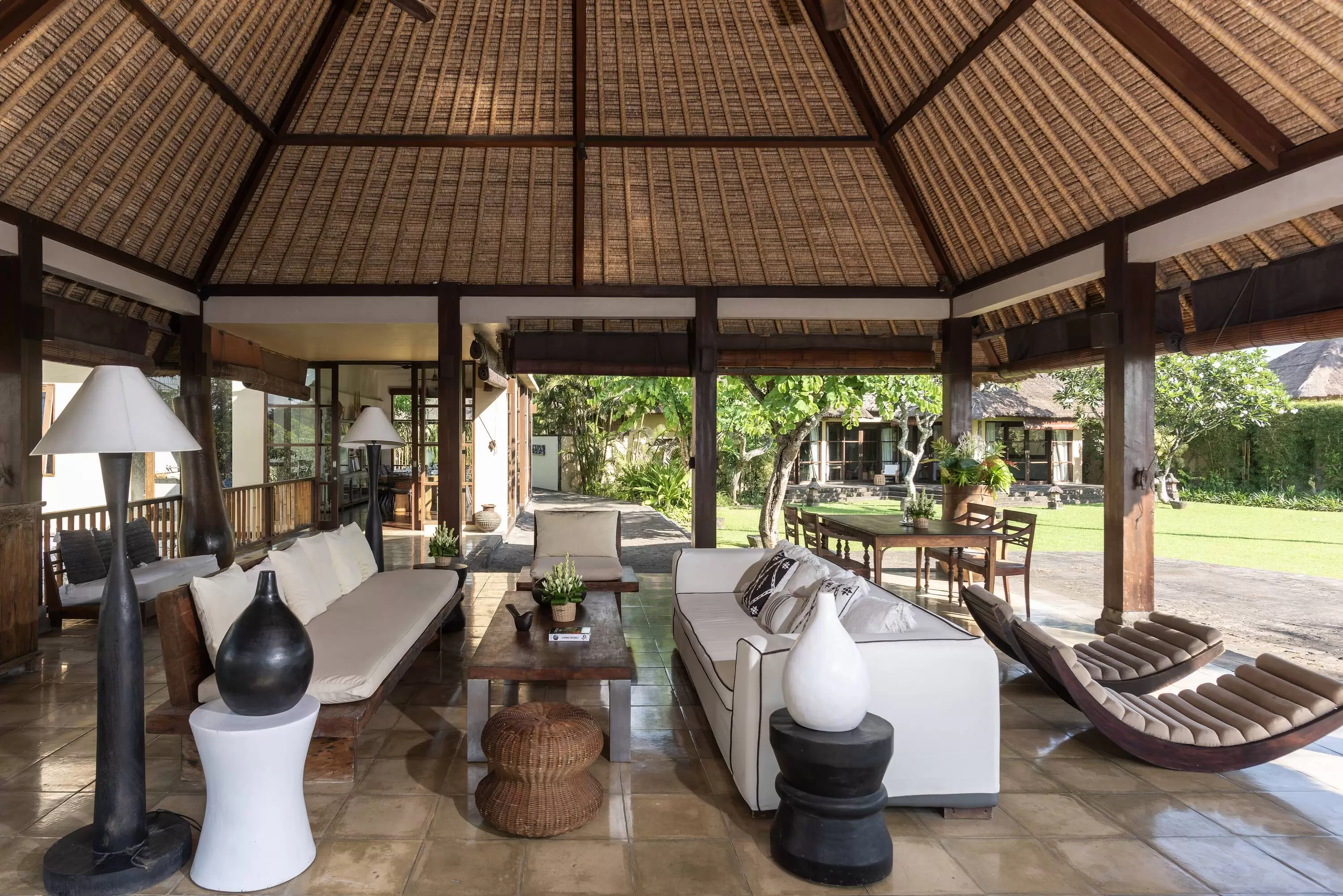 Book Villa Mary Canggu: Bali Wedding Party Villa with Panoramic Views — image 10