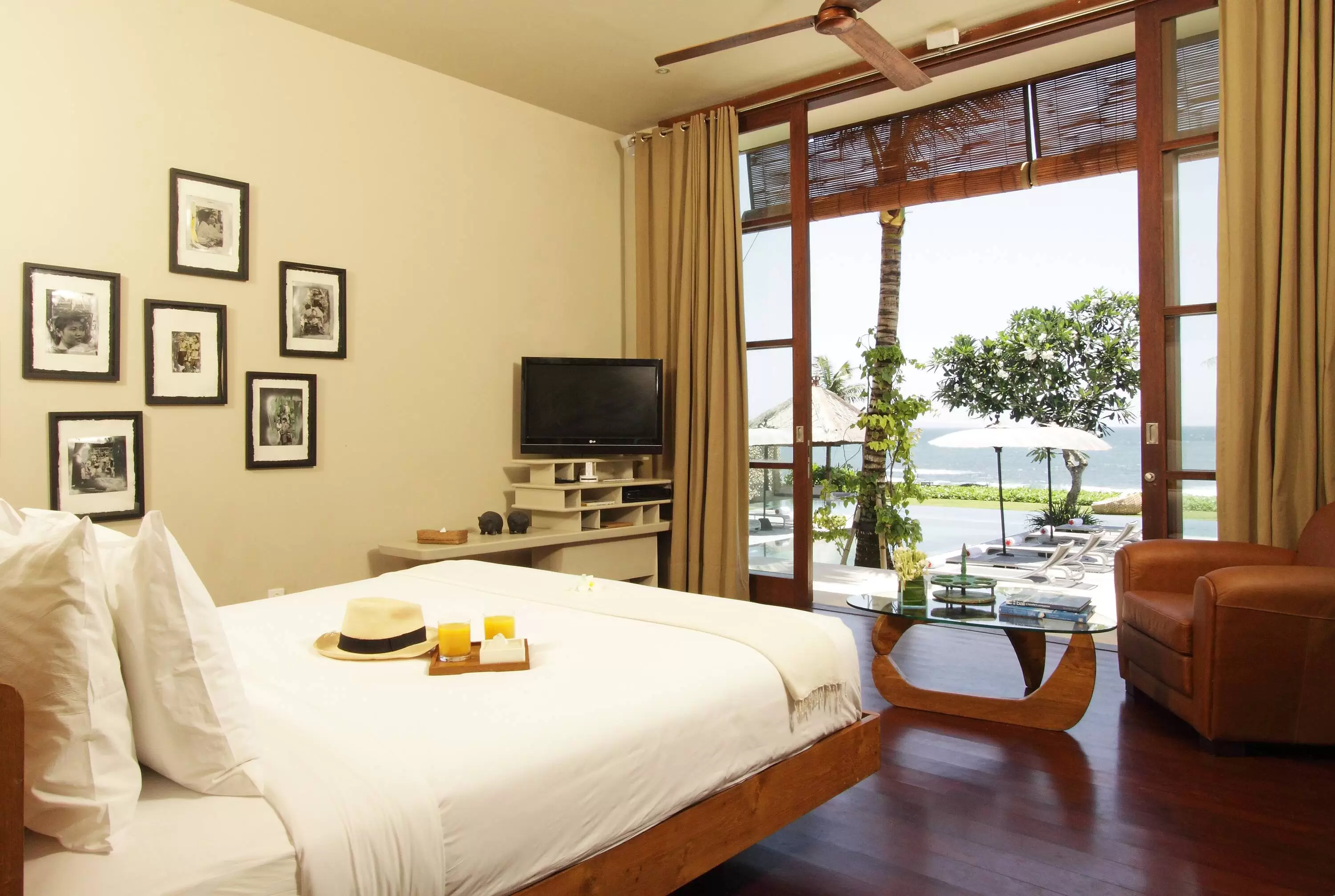 Book Villa Melissa Bali: Beachfront Villa with Tennis Court in Canggu — image 14