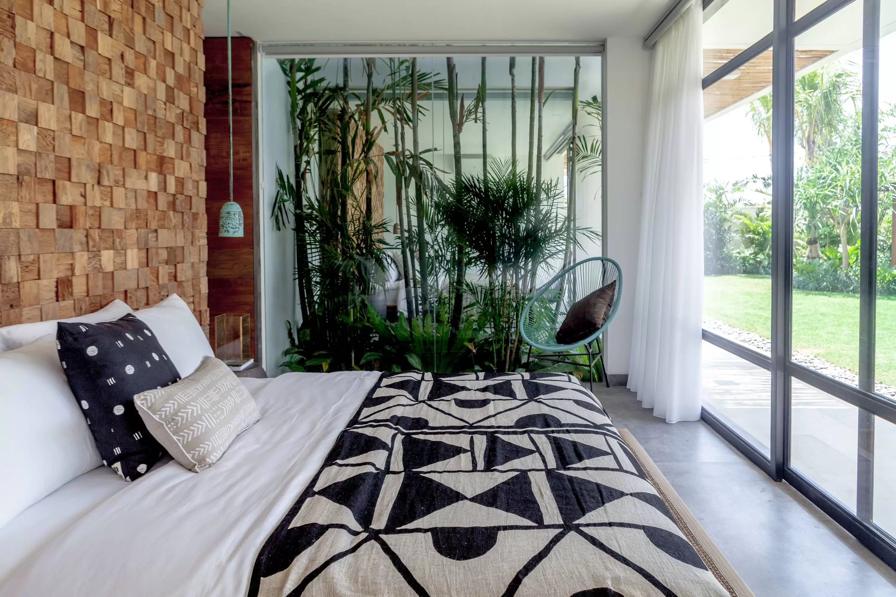 Book Villa Nonnavana Bali: Pool View Villa with Hammocks and Daybeds — image 18