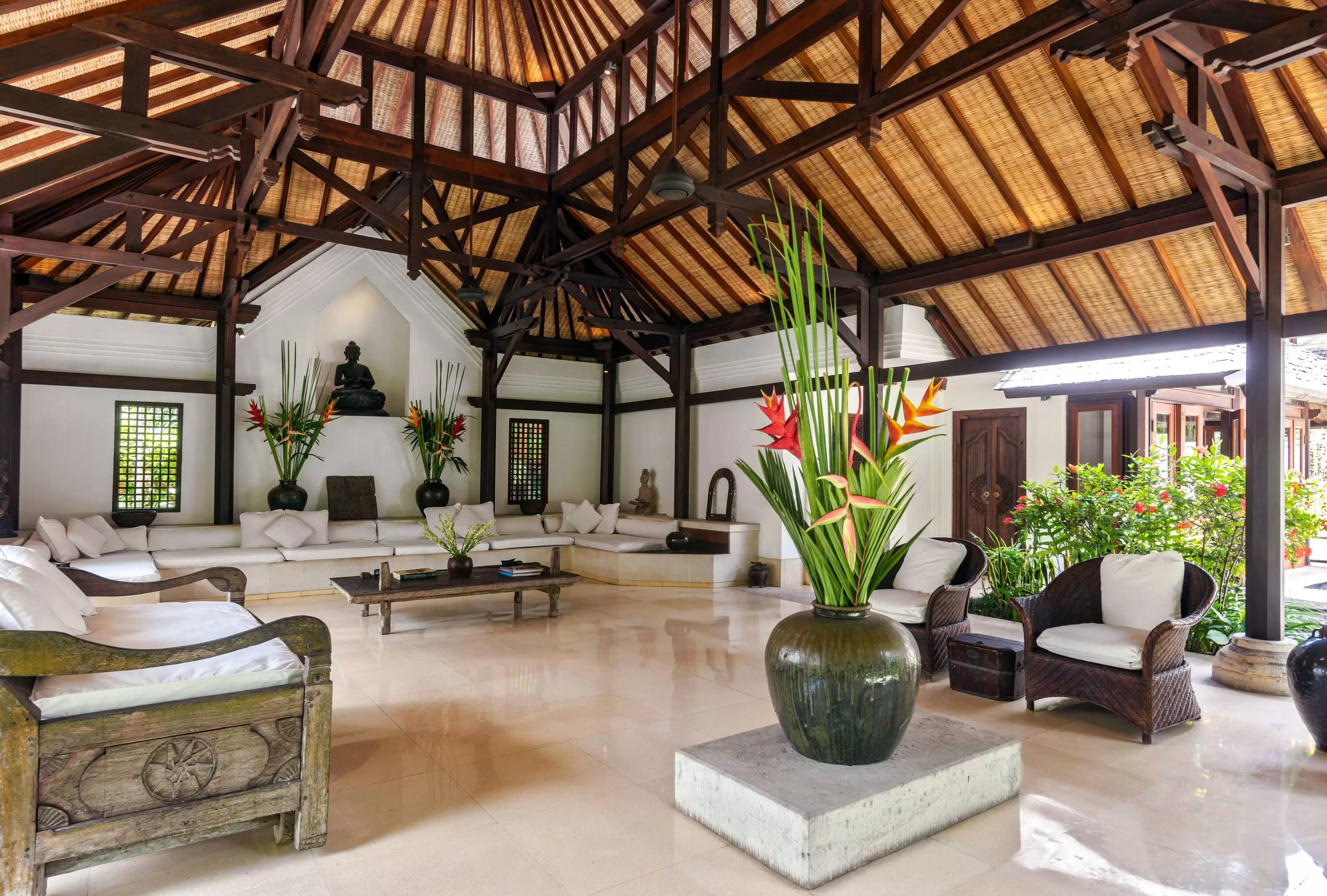Book Villa Pangi Gita Bali: Tropical 3 Bedroom Accommodation in Canggu — image 12