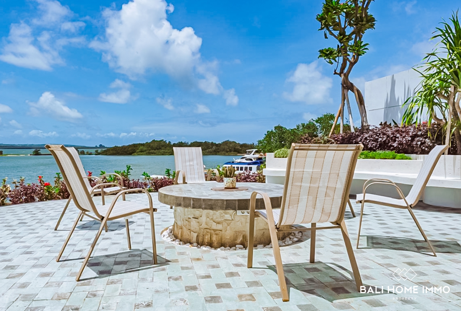WATERFRONT 4 BEDROOMS VILLA FOR YEARLY RENTAL IN BENOA — image 16