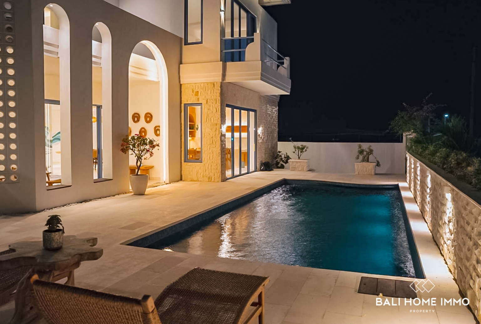WATERFRONT 4 BEDROOMS VILLA FOR YEARLY RENTAL IN BENOA — image 3