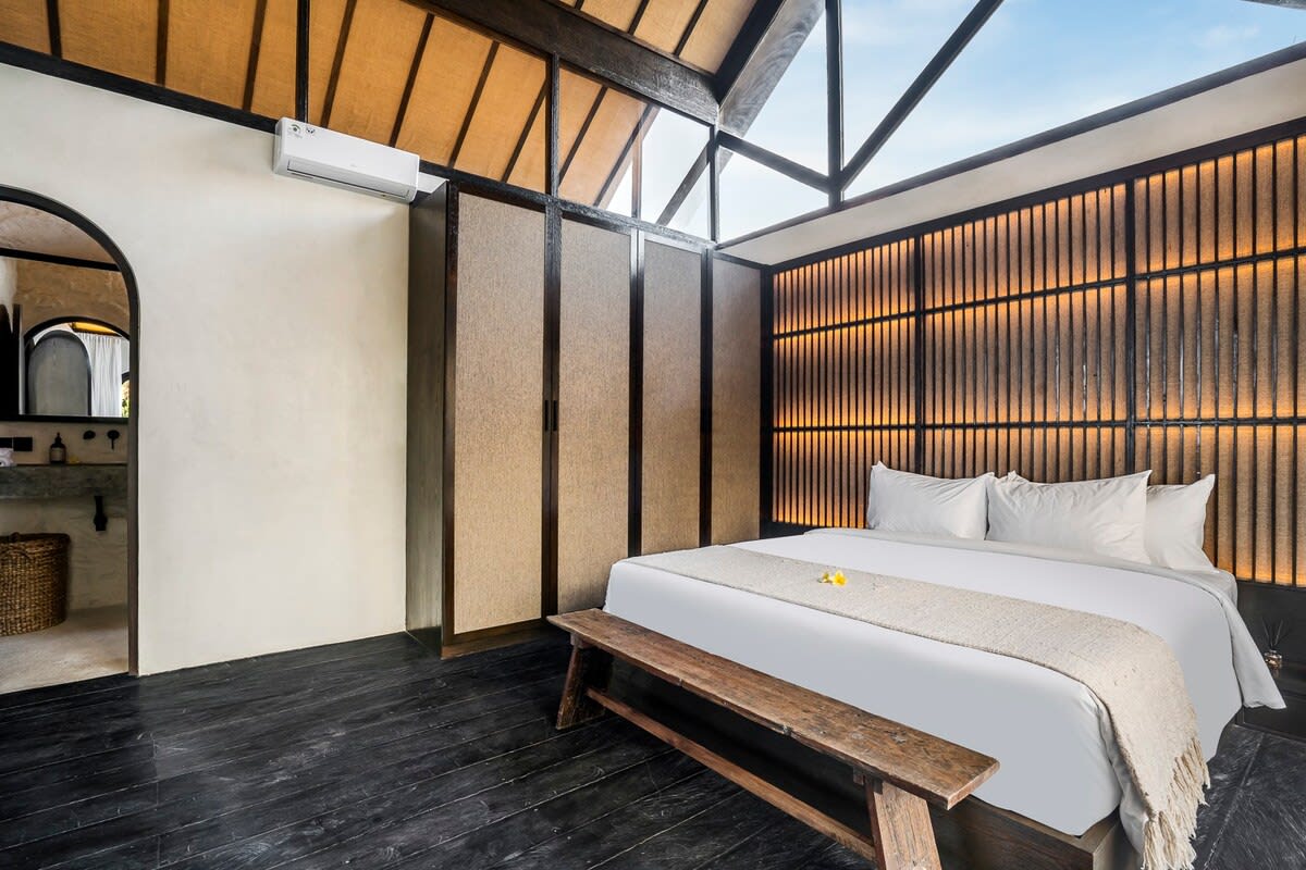 Villa Casa Lampara in Canggu — image 18