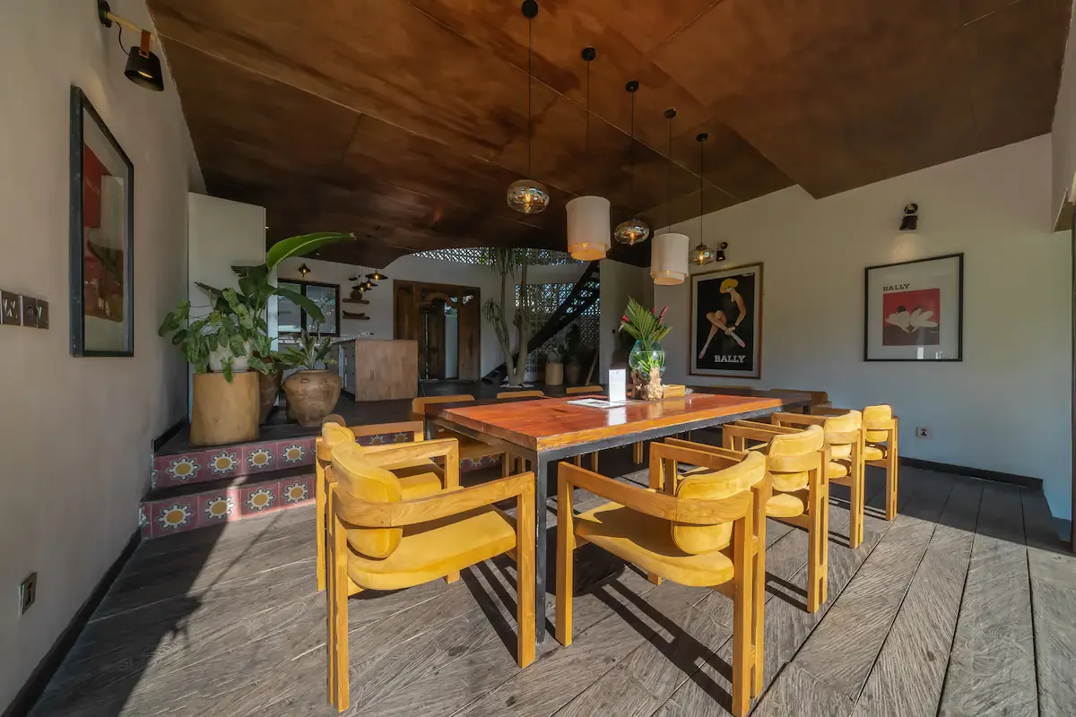 6 BR Tropical Garden Family Villa Canggu — 6BR Villa Rental in Canggu — image 16