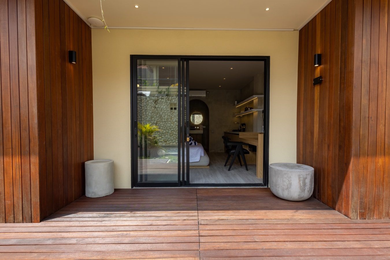 Modern 1BR Nomad Studio | 8 Mins to Ubud Market - Ubud, Bali — image 17