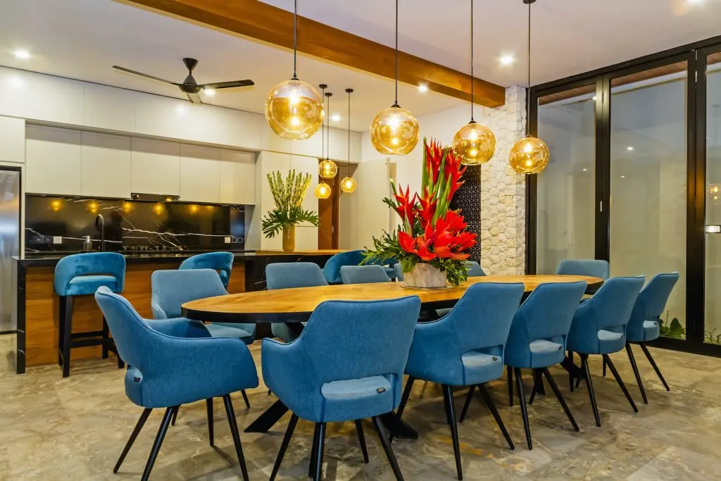 6 BR Tropical-Modern Garden Villa Seminyak — 6BR Villa Rental in Seminyak — image 8