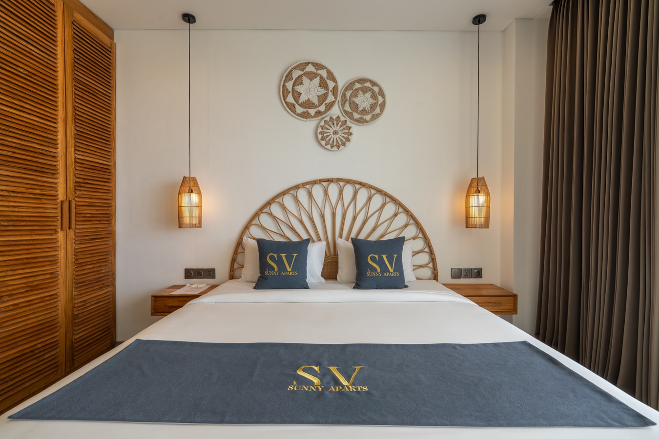 SB 211 - 1BR Pool Suite, Near Batu Belig Beach - Canggu, Bali — image 3