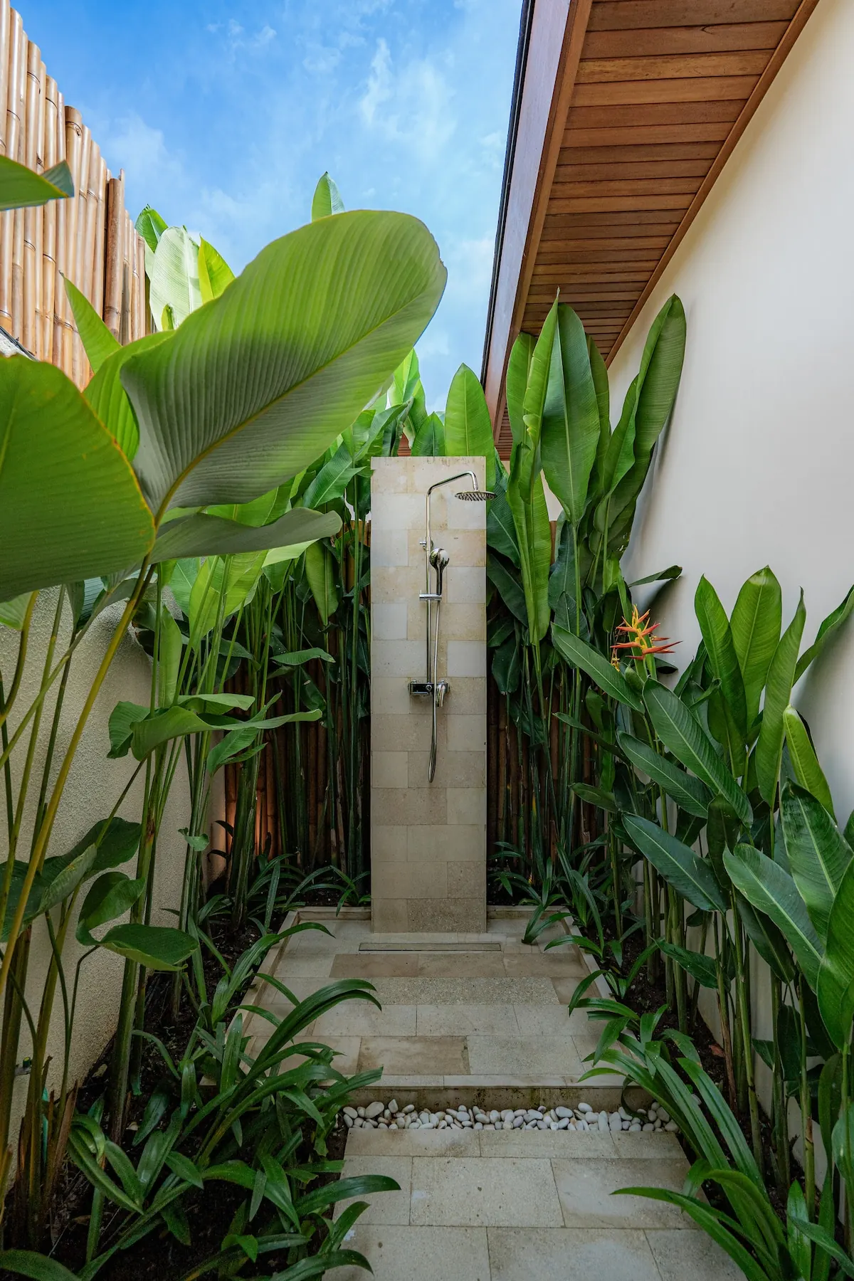 4 BR Courtyard Pool Retreat Ubud — 4BR Villa Rental in Ubud — image 14