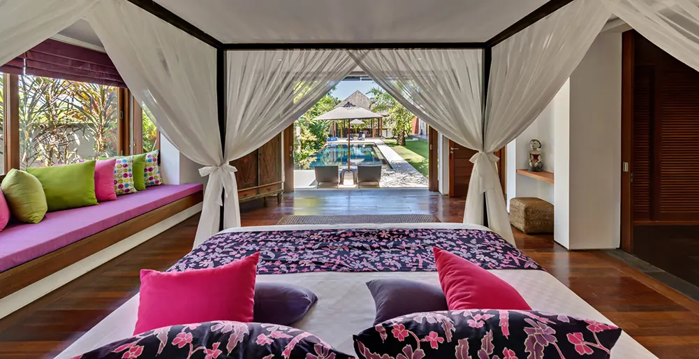 9 BR Contemporary Tropical Garden Estate Canggu — 9BR Estate Rental in Canggu — image 3