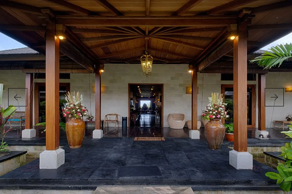 6 BR Beachfront Timber Retreat Ketewel — 6BR Villa Rental in Ketewel