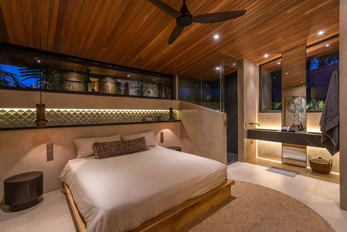 5 BR Tropical-Modern Tropical Garden Villa Canggu — 5BR Villa Rental in Pererenan — image 9