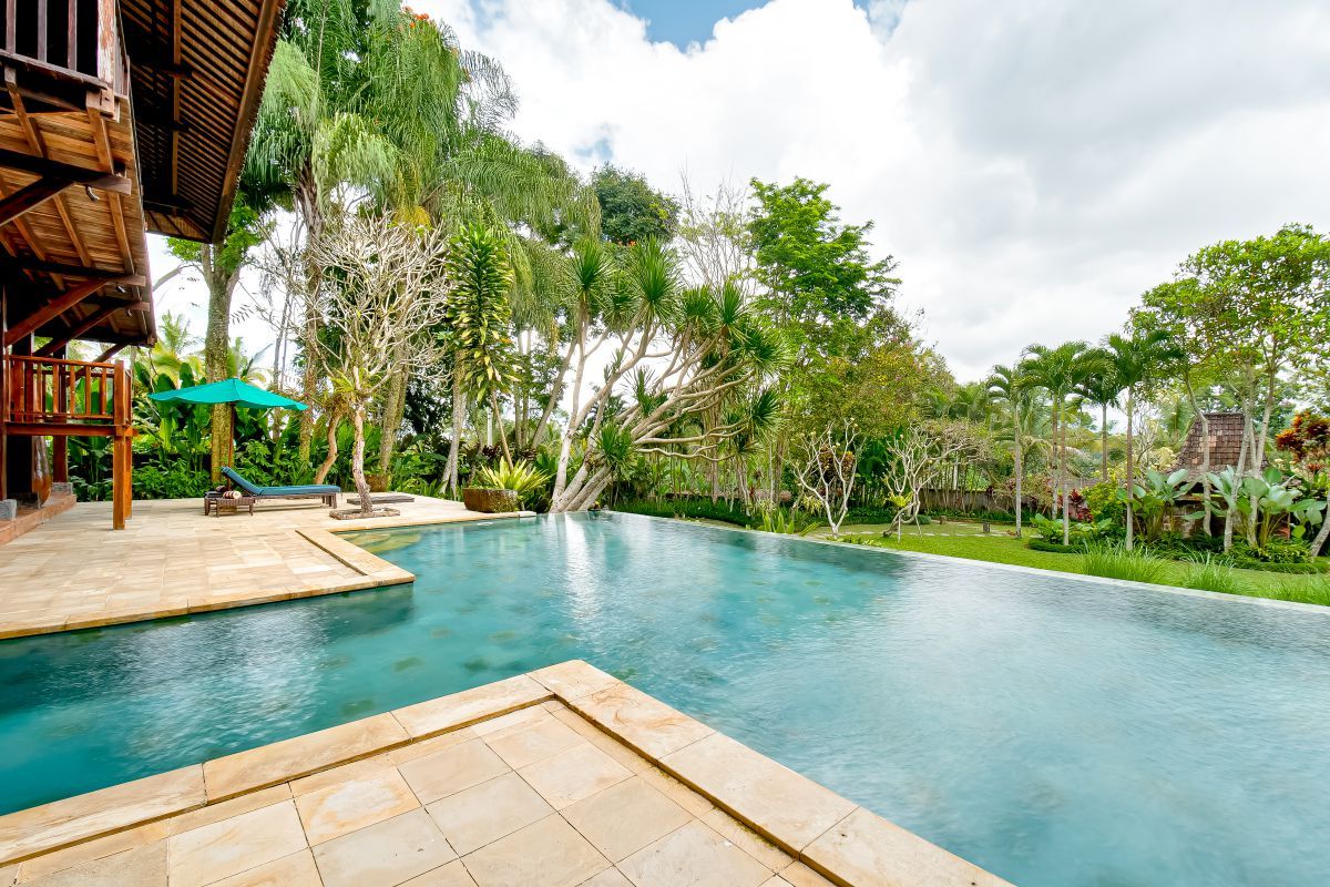 Villa Atas Awan — 7BR Villa Rental in Ubud — image 1