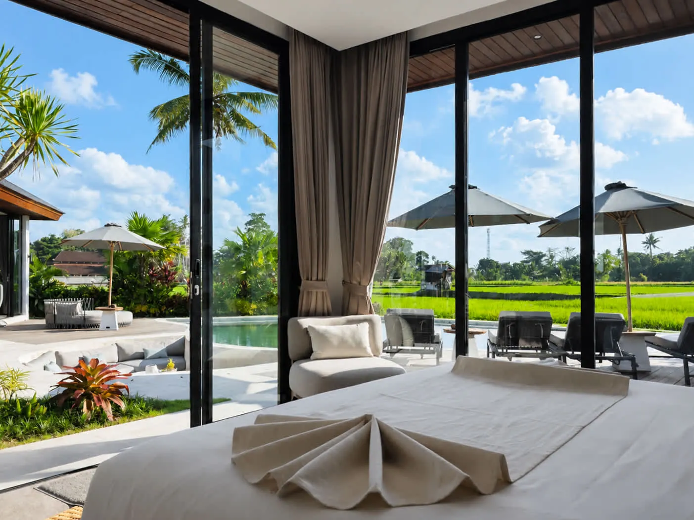 4 BR Tropical-Modern Rice-Field Retreat Ubud — 4BR Villa Rental in Ubud — image 18