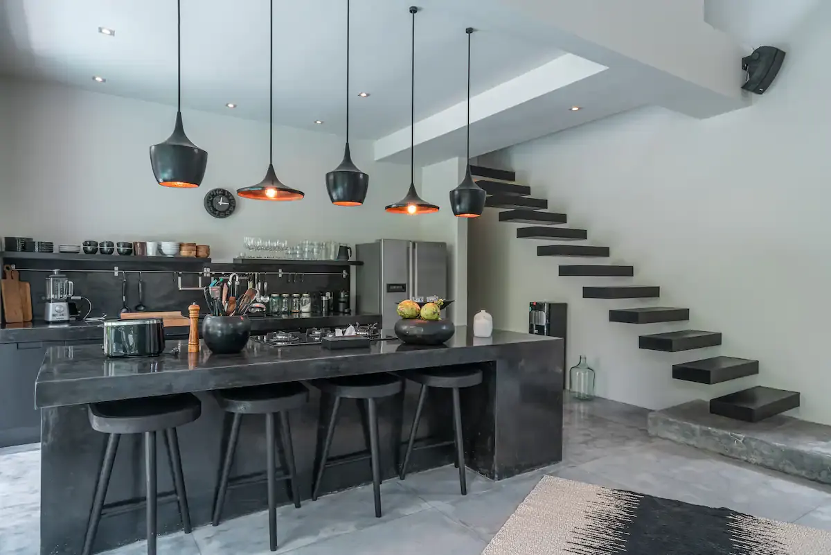 5 BR Rice-Field Pool Villa Canggu — 5BR Villa Rental in Canggu — image 18