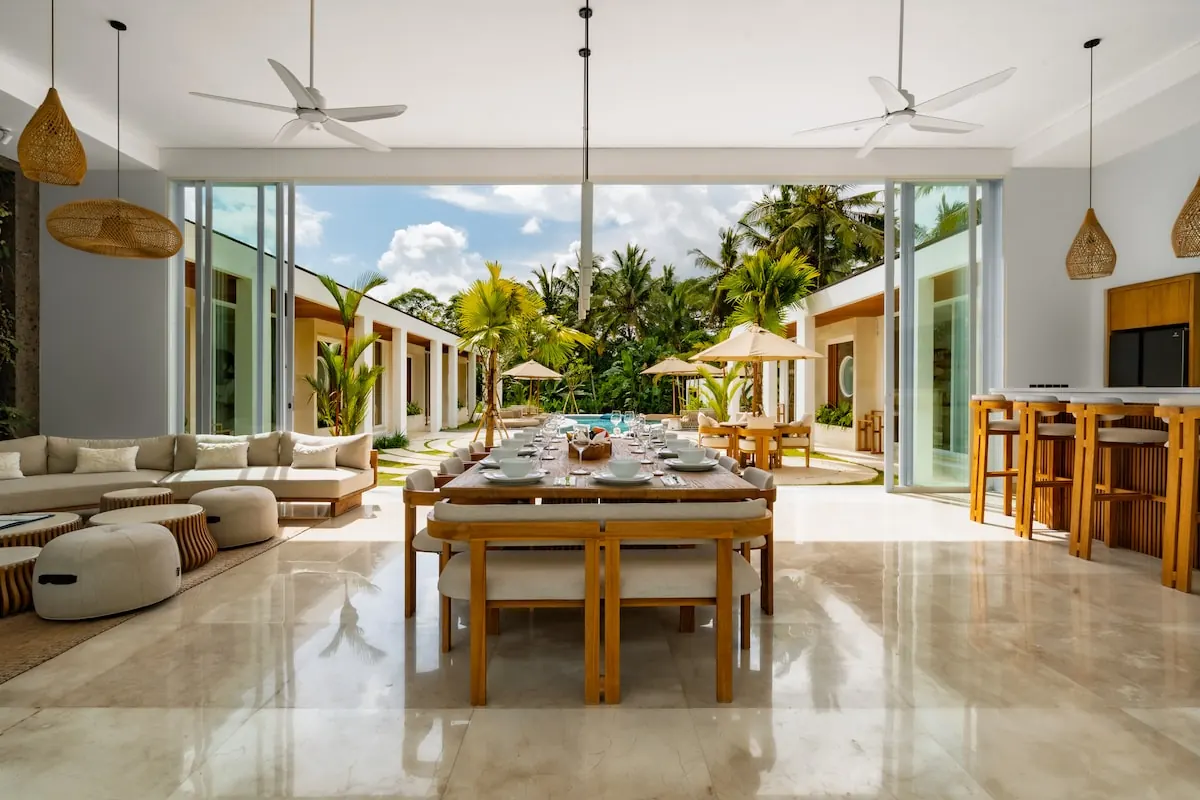 6 BR Tropical Garden Pool Retreat Ubud — 6BR Villa Rental in Ubud — image 15