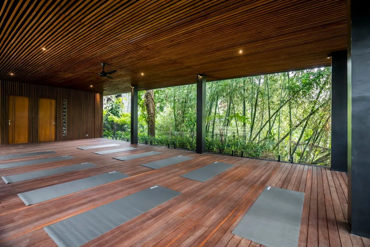 6 BR Tropical-Modern Jungle Villa Ubud — 6BR Villa Rental in Ubud — image 16