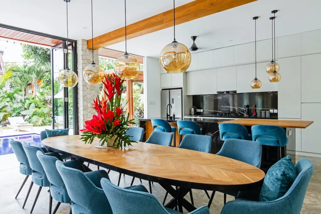 6 BR Tropical-Modern Garden Villa Seminyak — 6BR Villa Rental in Seminyak — image 12