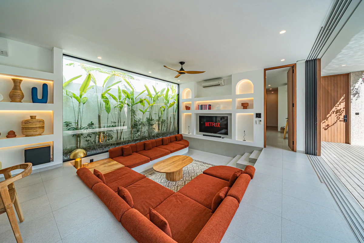 Uluwatu Tropical Estate — 9BR Estate Rental in Uluwatu — image 2