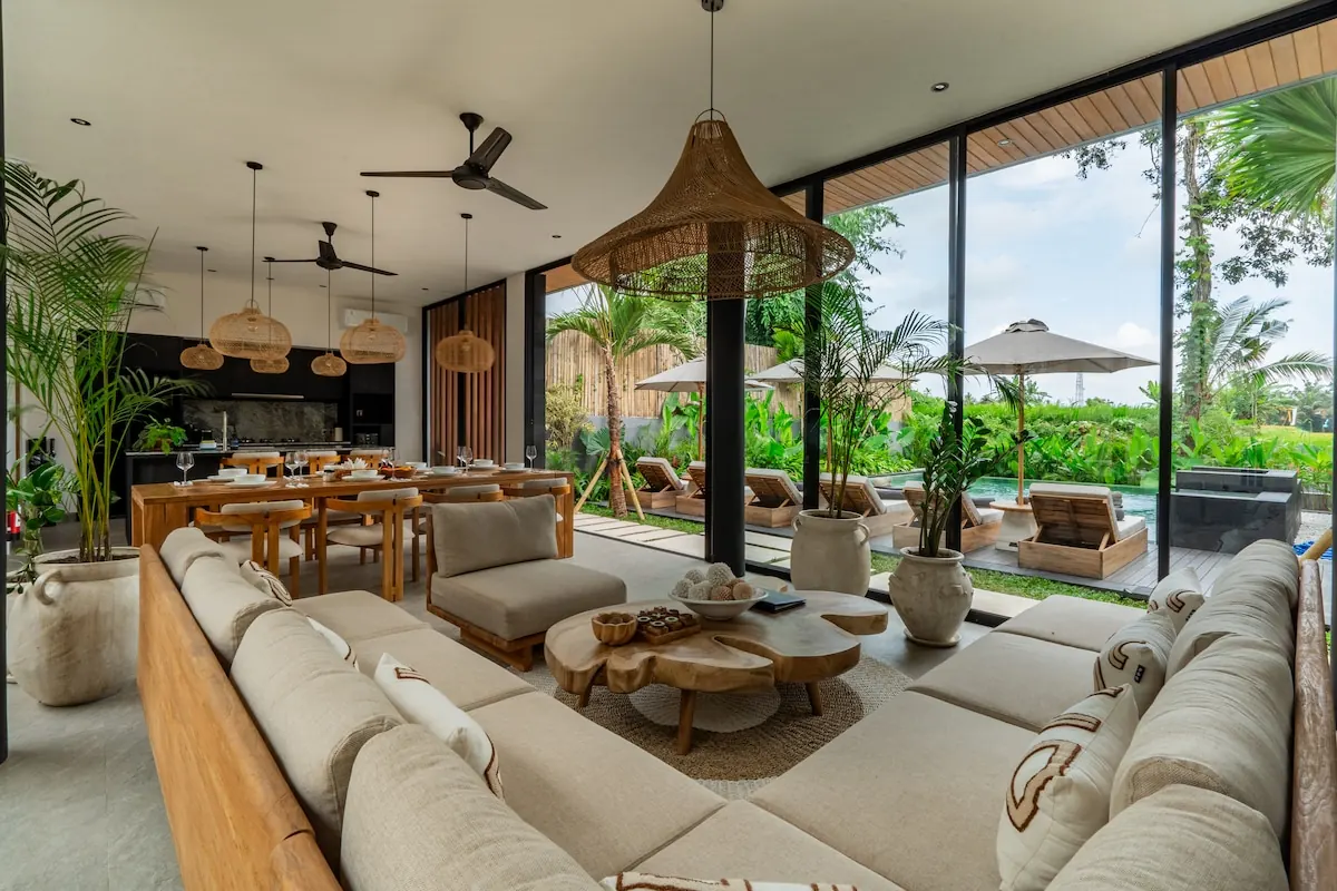 9 BR Tropical-Modern Pool Estate Ubud — 9BR Estate Rental in Ubud — image 8