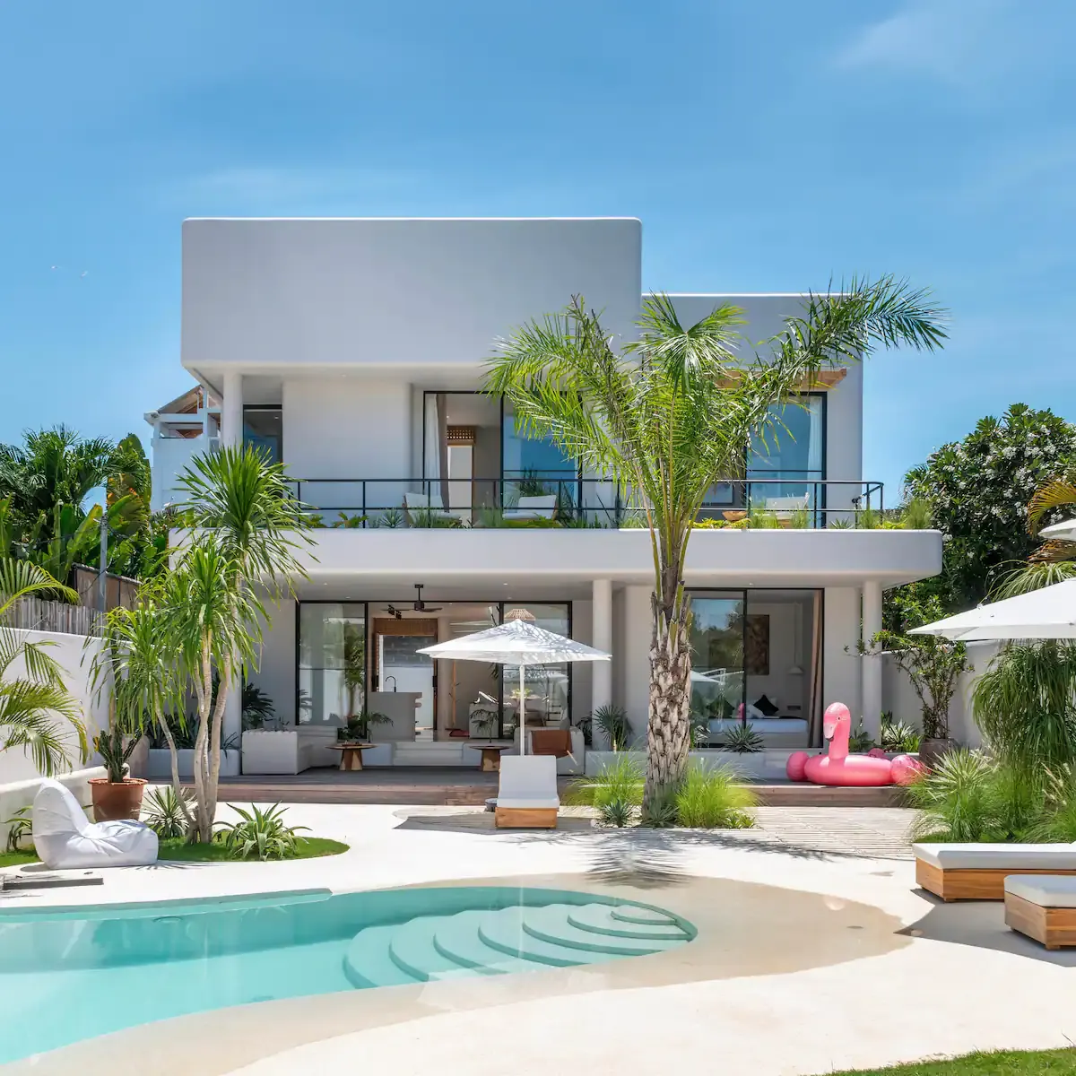 4 BR Tropical-Modern Walk-to-Beach Villa Canggu — 4BR Villa Rental in Canggu