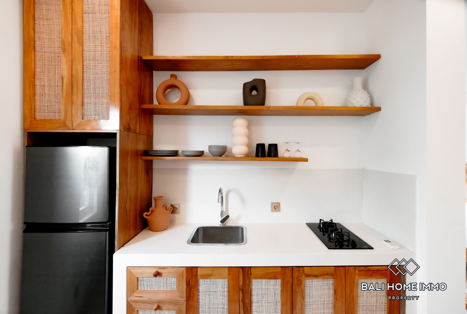 1 Bedroom Apartment For Rent in Canggu Batu Bolong — image 6