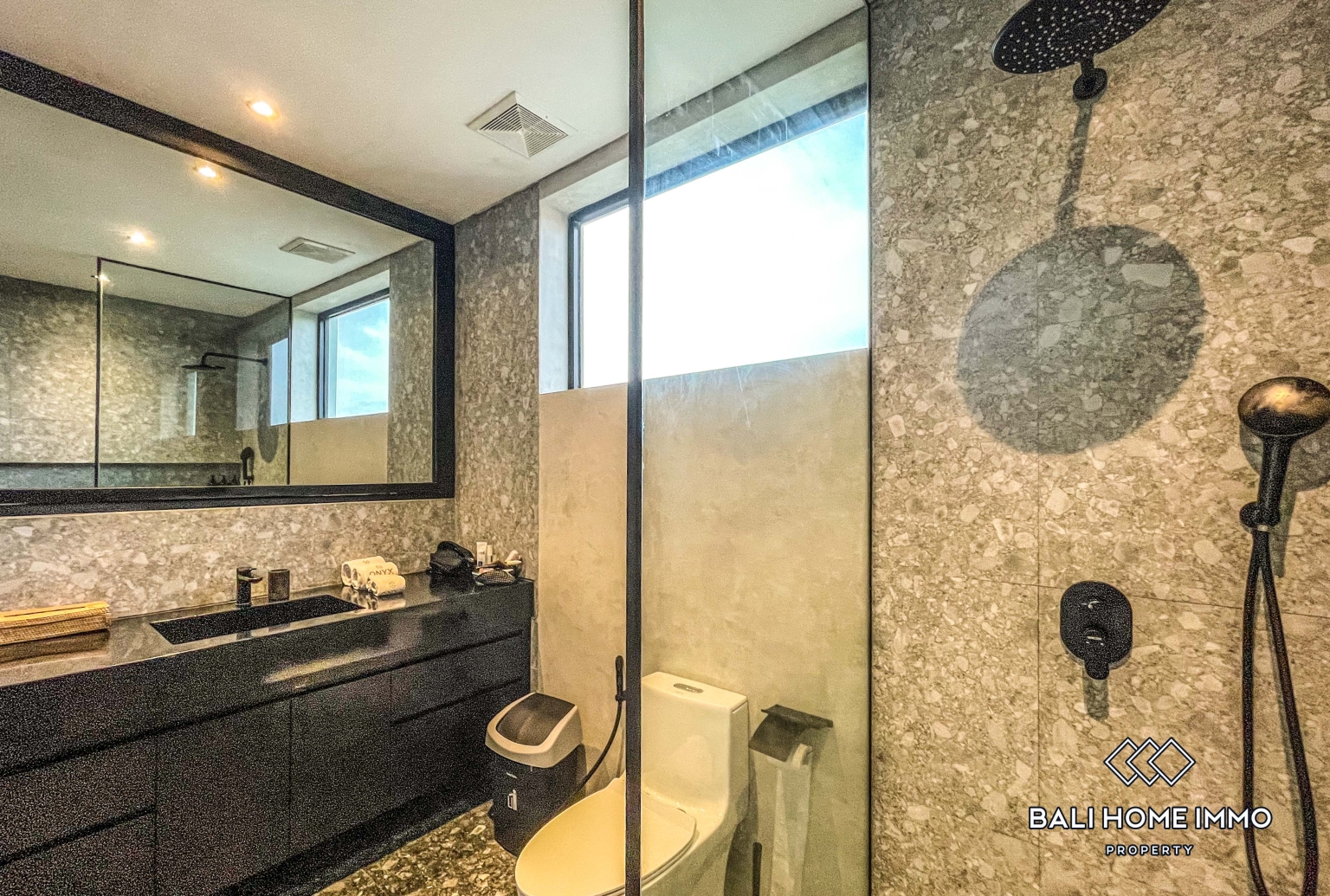 1 Bedroom Apartment for Rent in Canggu Batu Bolong — image 7