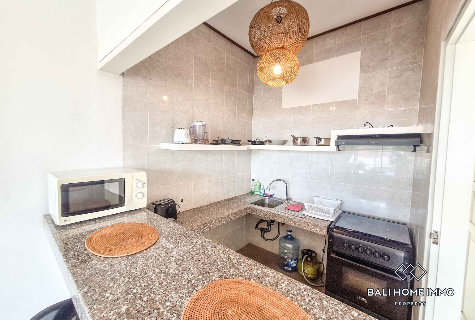 1 Bedroom Apartment For Rent in Canggu Berawa — image 4