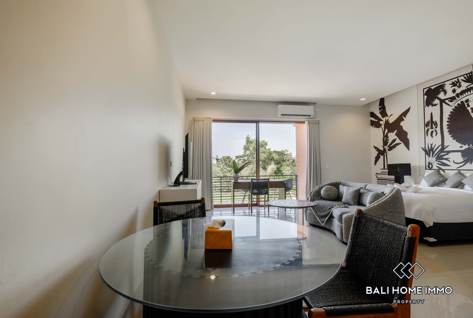1 Bedroom Apartment For Rent in Seminyak Residential Side — image 2