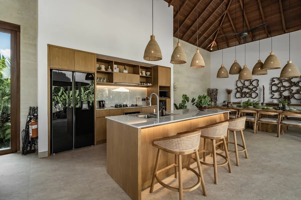 6 BR Tropical Garden Pavilion Villa Ubud — 6BR Villa Rental in Ubud — image 18