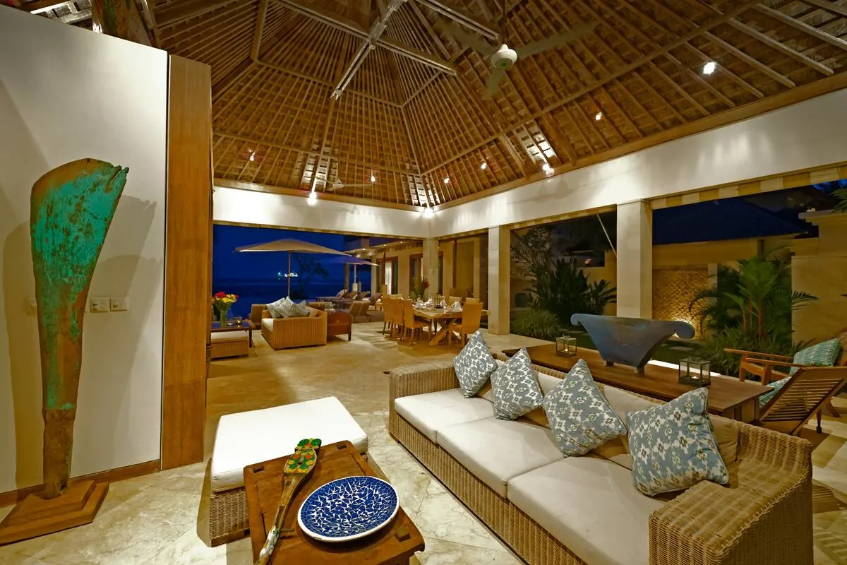 Siri Mendira - Villa Bakung — 4BR Villa Rental in Candidasa — image 7