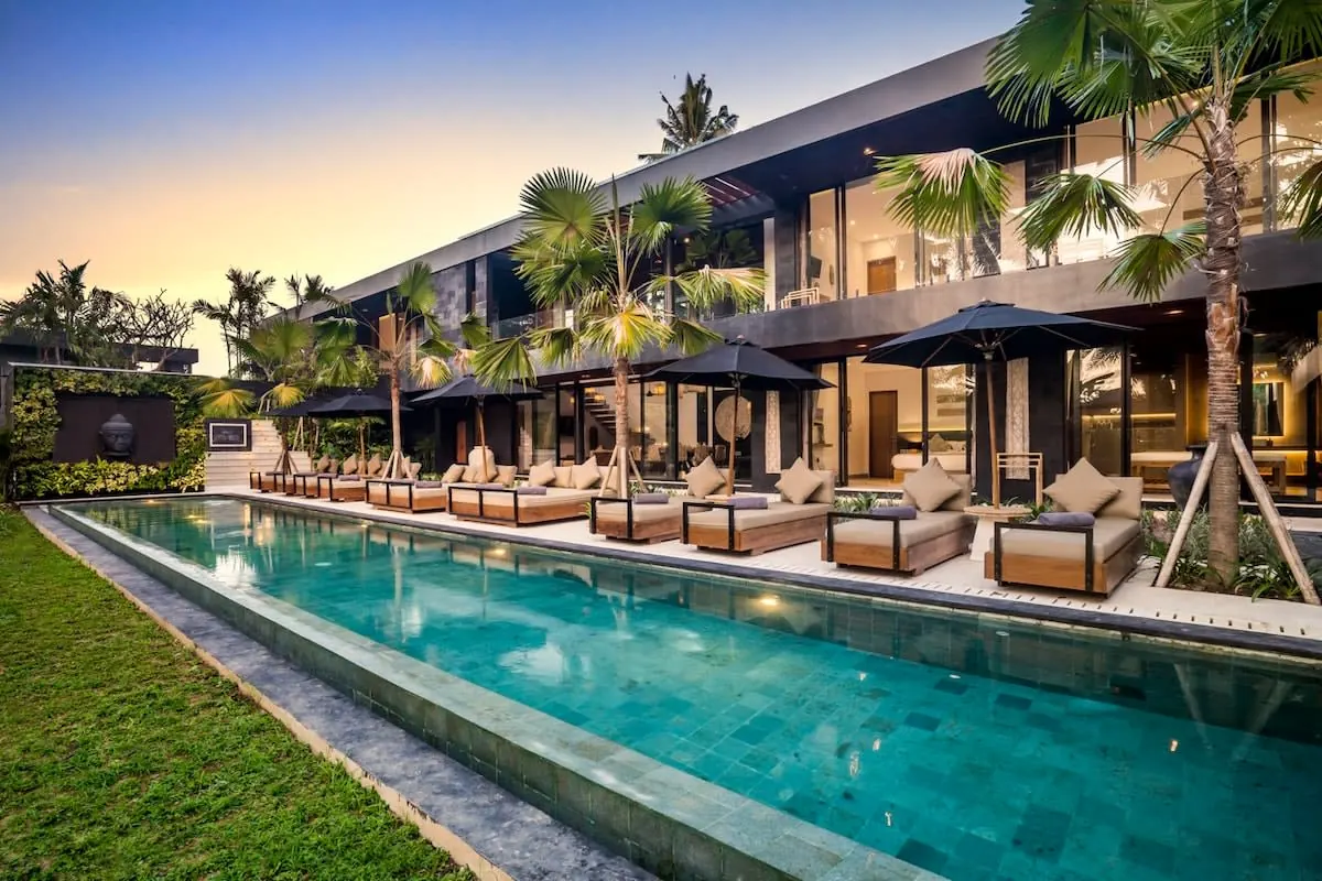 6 BR Tropical-Modern Jungle Villa Ubud — 6BR Villa Rental in Ubud — image 1