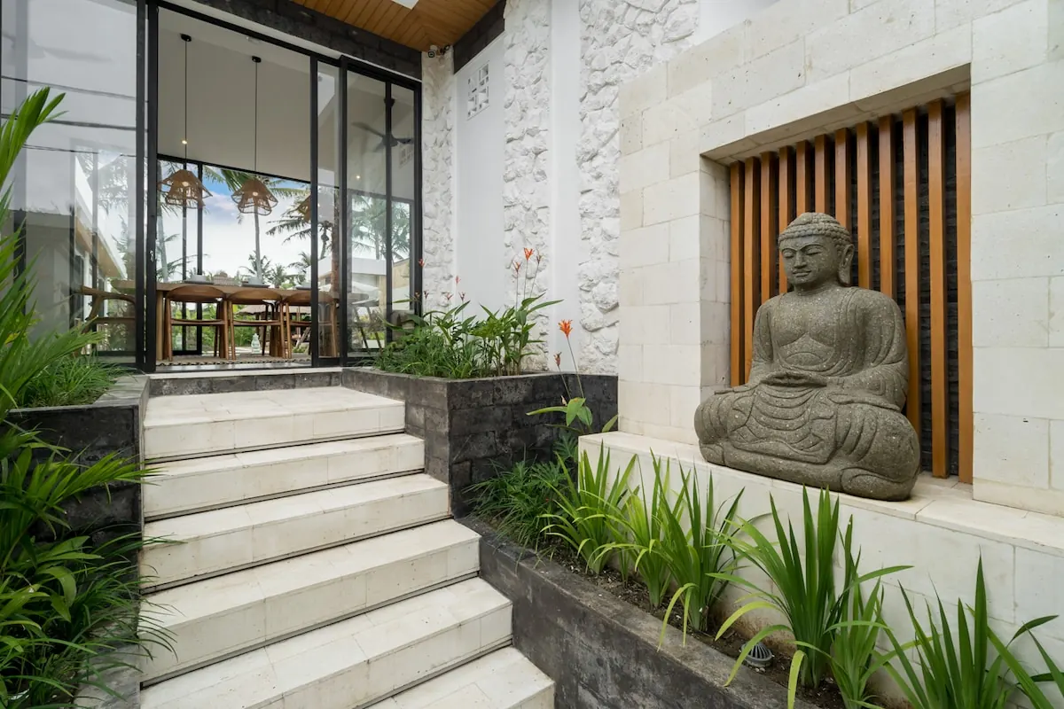 3 BR Rice-Field Pavilion Villa Ubud — 3BR Villa Rental in Ubud — image 12