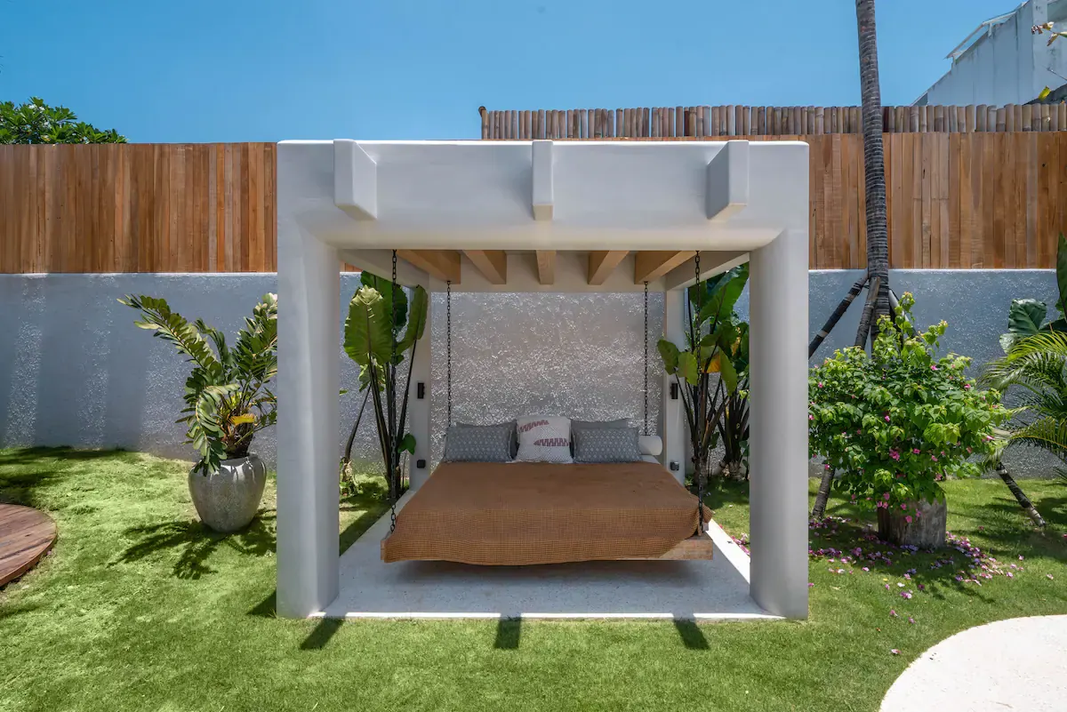 4 BR Tropical-Modern Walk-to-Beach Villa Canggu — 4BR Villa Rental in Canggu — image 7