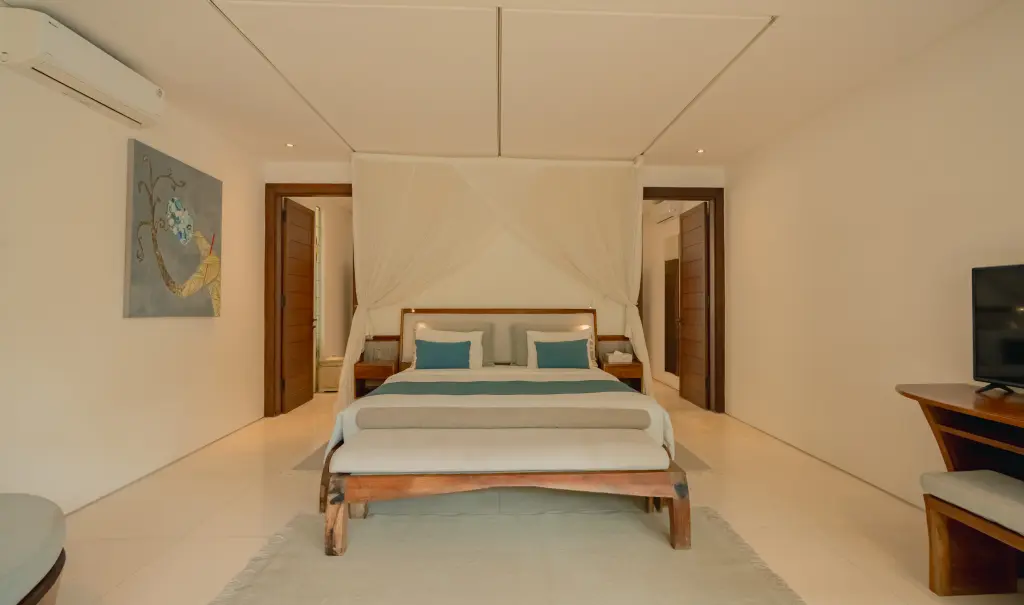 Lataliana - Villa La 4BR — 4BR Villa Rental in Seminyak — image 16