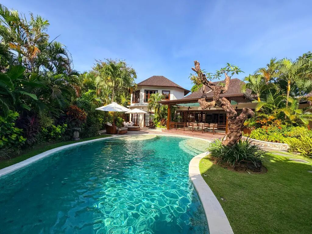 Lataliana - Villa Ta 5BR — 5BR Villa Rental in Seminyak
