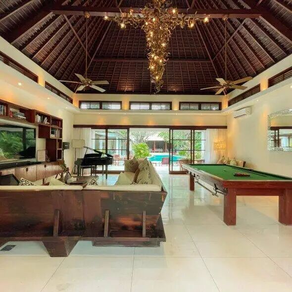 Lataliana - Villa La 7BR — 7BR Villa Rental in Seminyak — image 12